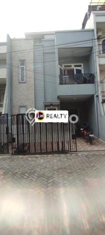 Rumah Eksklusif Dijual LT 105m2 di Kelapa Gading, Jakarta Utara Rumah Eksklusif Dijual LT 105m2 di Kelapa Gading, Jakarta Utara