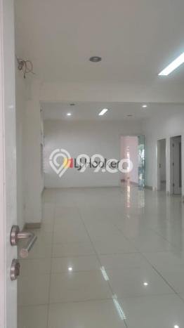 FOR SALE! Ruko di Tanah Abang Jakarta Pusat, LT 587m2, LB 515m2 FOR SALE! Ruko di Tanah Abang Jakarta Pusat, LT 587m2, LB 515m2