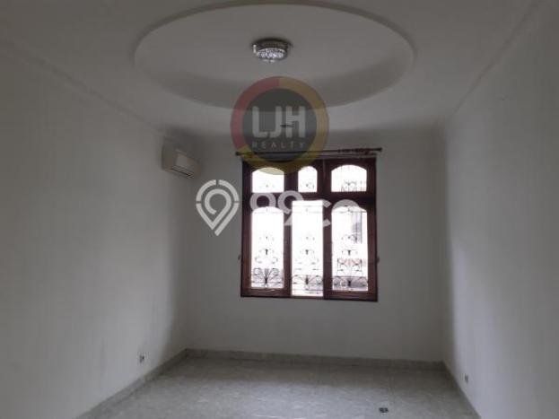 Rumah Cantik Siap Huni Di Kelapa Gading Luas 280m2 Lokasi Strategis Rumah Cantik Siap Huni Di Kelapa Gading Luas 280m2 Lokasi Strategis