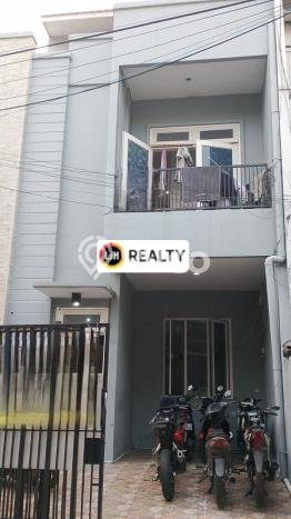 Rumah Eksklusif Dijual LT 105m2 di Kelapa Gading, Jakarta Utara Rumah Eksklusif Dijual LT 105m2 di Kelapa Gading, Jakarta Utara