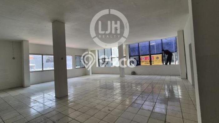 Ruko Bagus Dijual LB 610m2 Lokasi Strategis Jakarta Pusat Area Cocok untuk Bisnis Ruko Bagus Dijual LB 610m2 Lokasi Strategis Jakarta Pusat Area Cocok untuk Bisnis