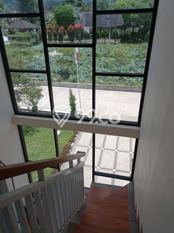 Vila di , Luas 168m2m², Akses ke berbagai fasilitas umum Vila di , Luas 168m2m², Akses ke berbagai fasilitas umum