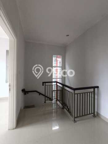 Rumah Modern 3 KT di Gading Serpong Omaha Village Tangerang Unfurnished Rumah Modern 3 KT di Gading Serpong Omaha Village Tangerang Unfurnished