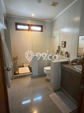 Hunian Mewah Siap Huni LT 400m2 di Kebayoran Lama, Jakarta Selatan Hunian Mewah Siap Huni LT 400m2 di Kebayoran Lama, Jakarta Selatan