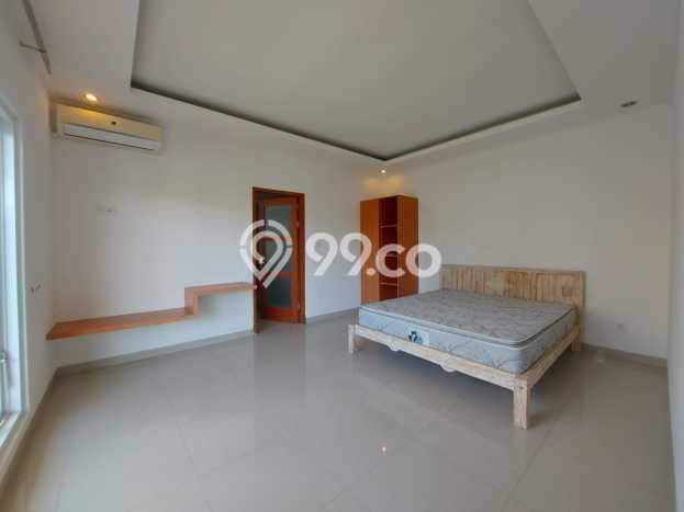 Vila Strategis di , Luas 0m2m², Available Segera Vila Strategis di , Luas 0m2m², Available Segera