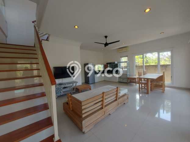Vila Strategis di , Luas 0m2m², Available Segera Vila Strategis di , Luas 0m2m², Available Segera