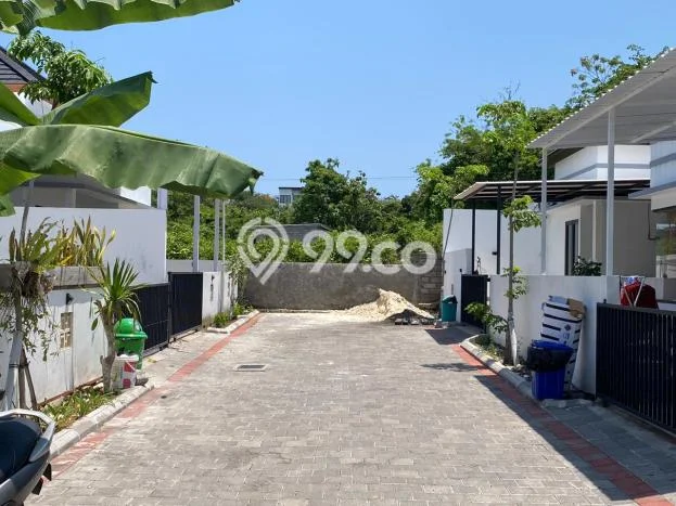 Rumah sewa siap pakai 3 Kamar Tidur di Benoa, Badung Rumah sewa siap pakai 3 Kamar Tidur di Benoa, Badung