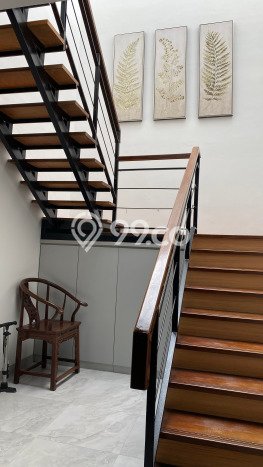 Rumah Mewah LB 240m2 Siap Huni Desain Elegan di Bintaro, Tangerang Selatan Rumah Mewah LB 240m2 Siap Huni Desain Elegan di Bintaro, Tangerang Selatan