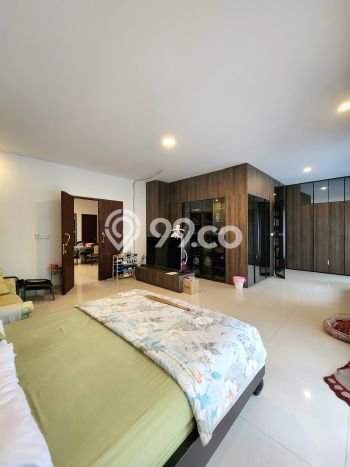 Dijual Hunian Mewah dengan Fasilitas Sekitar Lengkap di Pancoran, Jakarta Selatan Dijual Hunian Mewah dengan Fasilitas Sekitar Lengkap di Pancoran, Jakarta Selatan