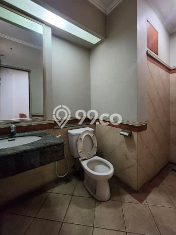 FOR SALE! Kantor di Kebayoran Baru Jakarta Selatan, LT 136m2, LB 768m2 FOR SALE! Kantor di Kebayoran Baru Jakarta Selatan, LT 136m2, LB 768m2