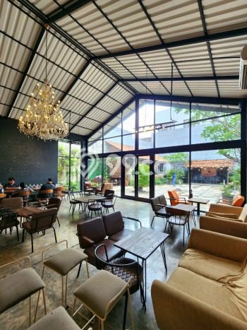 Rumah Elit Modern Tanpa Renovasi di Veteran Jakarta Selatan Rumah Elit Modern Tanpa Renovasi di Veteran Jakarta Selatan