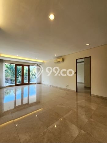 Rumah Disewakan Jakarta Selatan LT 630m2 LB 550m2 Kawasan Kemang Rumah Disewakan Jakarta Selatan LT 630m2 LB 550m2 Kawasan Kemang