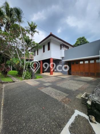 Rumah Luxury Modern Tanpa Renovasi di Bintaro Tangerang Selatan Rumah Luxury Modern Tanpa Renovasi di Bintaro Tangerang Selatan