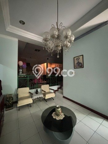 Siap Huni Hunian Elit 4 Kamar di Tebet Dekat ke Mana Pun Siap Huni Hunian Elit 4 Kamar di Tebet Dekat ke Mana Pun
