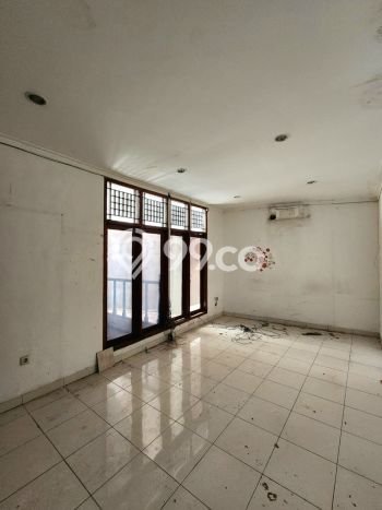 Gudang Bagus Dijual LB 1140m2 Lokasi Strategis Jakarta Selatan Area Cocok untuk Bisnis Gudang Bagus Dijual LB 1140m2 Lokasi Strategis Jakarta Selatan Area Cocok untuk Bisnis