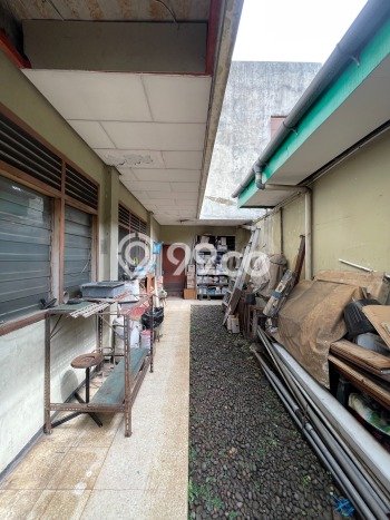 Siap Huni Rumah Mewah 9 Kamar di Kebayoran Lama Dekat ke Mana Pun Siap Huni Rumah Mewah 9 Kamar di Kebayoran Lama Dekat ke Mana Pun