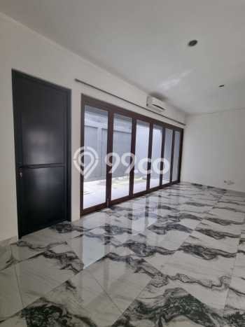 Ready to Use! Luxury House LT 105m2 Desain Elegan di Bintaro Ready to Use! Luxury House LT 105m2 Desain Elegan di Bintaro