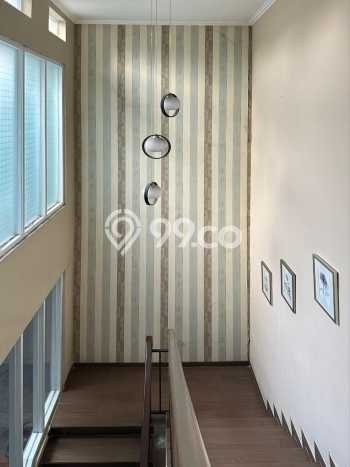 Rumah Elit Modern Siap Huni di BSD City Tangerang Rumah Elit Modern Siap Huni di BSD City Tangerang