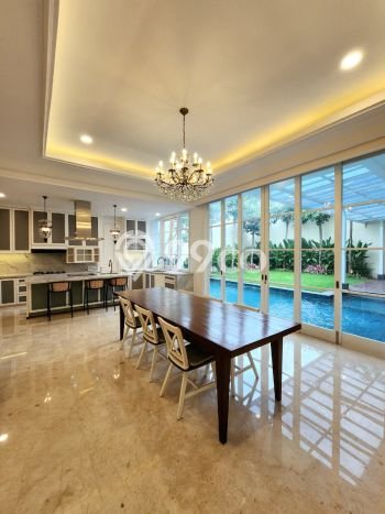 Hunian Elit LB 760m2 Siap Pakai Desain Elegan di Kemang, Jakarta Selatan Hunian Elit LB 760m2 Siap Pakai Desain Elegan di Kemang, Jakarta Selatan