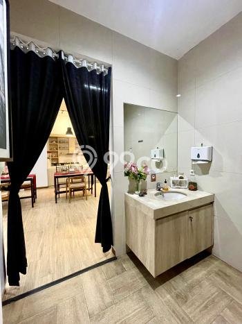 Ruko Dijual di Tangerang Selatan LT 363m2 & LB 232m2 Lokasi Terbaik! Ruko Dijual di Tangerang Selatan LT 363m2 & LB 232m2 Lokasi Terbaik!