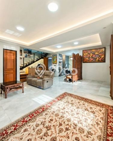 Rumah Eksklusif Siap Huni LT 236m2 di Kebayoran Baru, Jakarta Selatan Rumah Eksklusif Siap Huni LT 236m2 di Kebayoran Baru, Jakarta Selatan