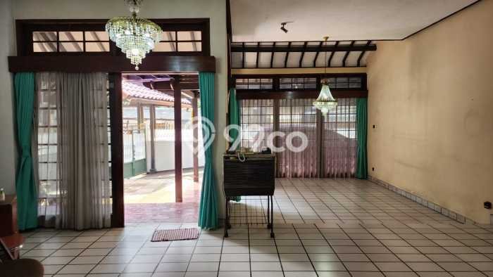 For Sale Rumah Elit Exclusive di Kebayoran Baru, Jakarta Selatan For Sale Rumah Elit Exclusive di Kebayoran Baru, Jakarta Selatan