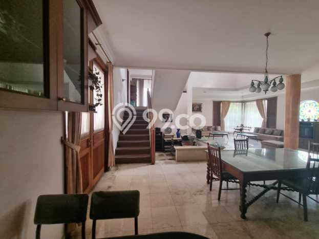 Jual Rumah Luas Megah Dengan View Cantik di Bintaro, Tangerang Selatan Jual Rumah Luas Megah Dengan View Cantik di Bintaro, Tangerang Selatan