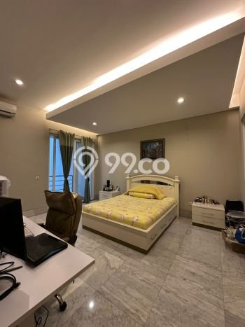 Hunian Mewah LB 600m2 Siap Huni Desain Elegan di Pondok Indah, Jakarta Selatan Hunian Mewah LB 600m2 Siap Huni Desain Elegan di Pondok Indah, Jakarta Selatan