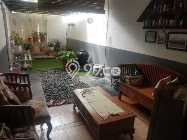 For Sale! Luxury House LT 225m2 Desain Elegan di Bintaro For Sale! Luxury House LT 225m2 Desain Elegan di Bintaro