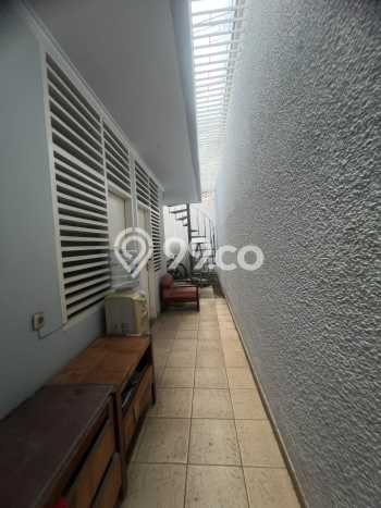 Rumah Eksklusif Siap Huni LT 550m2 di Kebayoran Baru, Jakarta Selatan Rumah Eksklusif Siap Huni LT 550m2 di Kebayoran Baru, Jakarta Selatan