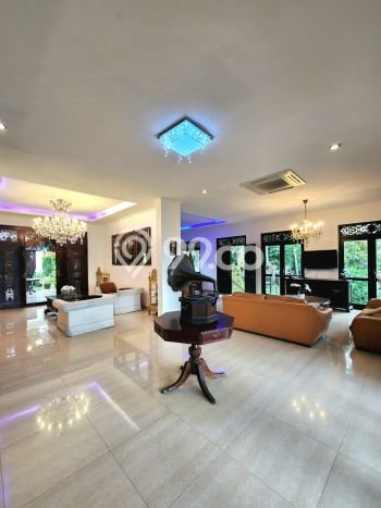 Rumah Elit Modern Tanpa Renovasi di Sentul City Bogor Rumah Elit Modern Tanpa Renovasi di Sentul City Bogor