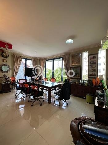 Hunian Elit LB 1000m2 Siap Pakai Desain Elegan di Kemang, Jakarta Selatan Hunian Elit LB 1000m2 Siap Pakai Desain Elegan di Kemang, Jakarta Selatan