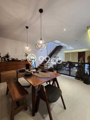 Dijual Rumah Luas Megah Dengan View Cantik di Veteran, Jakarta Selatan Dijual Rumah Luas Megah Dengan View Cantik di Veteran, Jakarta Selatan