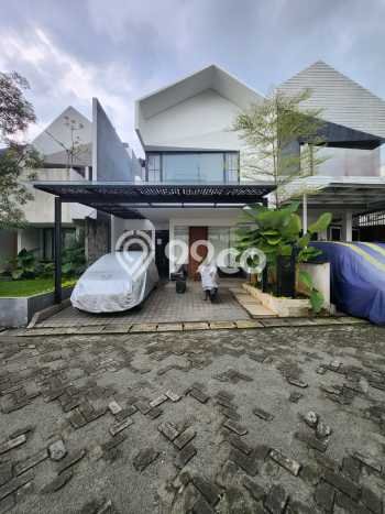 Dijual Rumah Luas Megah Dengan View Cantik di Veteran, Jakarta Selatan Dijual Rumah Luas Megah Dengan View Cantik di Veteran, Jakarta Selatan