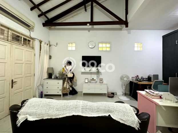 Jual Rumah Mewah Megah Dengan View Eksklusif di Srengseng, Jakarta Barat Jual Rumah Mewah Megah Dengan View Eksklusif di Srengseng, Jakarta Barat