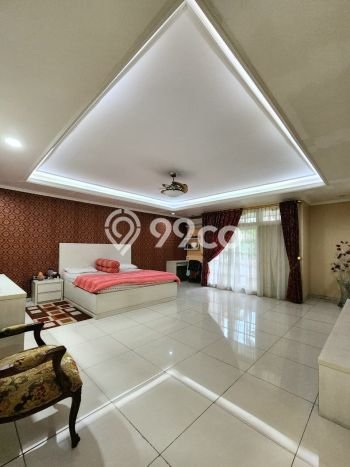 Rumah Elit Modern Tanpa Renovasi di Cipete Jakarta Selatan Rumah Elit Modern Tanpa Renovasi di Cipete Jakarta Selatan