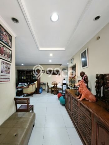 Dijual Rumah Premium dengan Fasilitas Sekitar Komplit di Kebayoran Lama, Jakarta Selatan Dijual Rumah Premium dengan Fasilitas Sekitar Komplit di Kebayoran Lama, Jakarta Selatan
