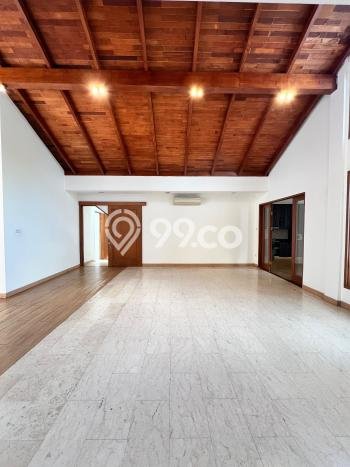 Rumah Elit Modern Tanpa Renovasi di Kemang Jakarta Selatan Rumah Elit Modern Tanpa Renovasi di Kemang Jakarta Selatan