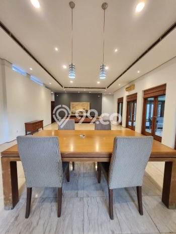 Rumah Luxury Modern Tanpa Renovasi di Bintaro Tangerang Selatan Rumah Luxury Modern Tanpa Renovasi di Bintaro Tangerang Selatan