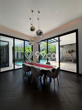Jual Rumah Mewah Megah Dengan View Eksklusif di Cipete, Jakarta Selatan Jual Rumah Mewah Megah Dengan View Eksklusif di Cipete, Jakarta Selatan