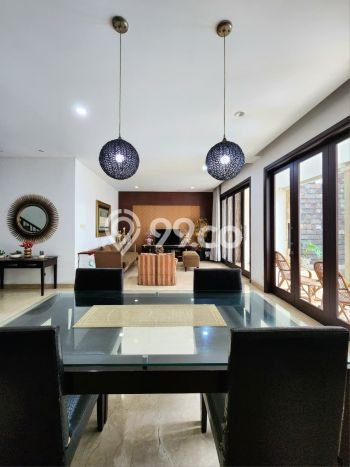 Hunian Eksklusif Siap Huni LT 400m2 di Kebayoran Lama, Jakarta Selatan Hunian Eksklusif Siap Huni LT 400m2 di Kebayoran Lama, Jakarta Selatan