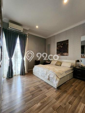 Siap Huni Hunian Elit 6 Kamar di Kebayoran Lama Dekat ke Mana Saja Siap Huni Hunian Elit 6 Kamar di Kebayoran Lama Dekat ke Mana Saja