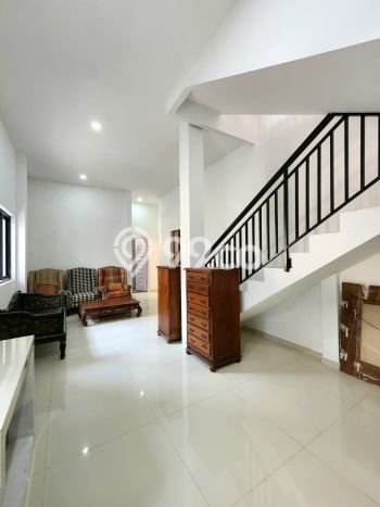 Siap Huni Hunian Elit 8 Kamar di Kebayoran Baru Dekat ke Mana Saja Siap Huni Hunian Elit 8 Kamar di Kebayoran Baru Dekat ke Mana Saja