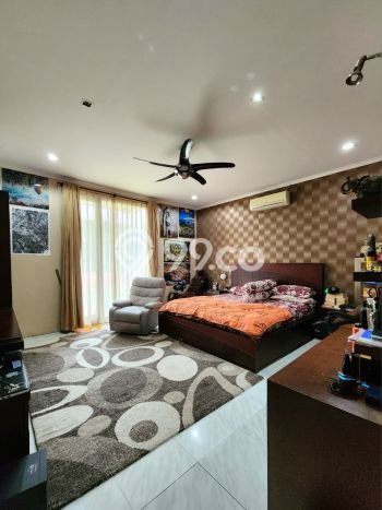 Rumah Elit Modern Tanpa Renovasi di Cipete Jakarta Selatan Rumah Elit Modern Tanpa Renovasi di Cipete Jakarta Selatan