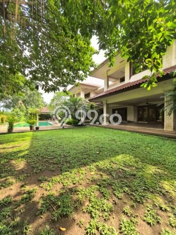 Rumah Luxury Modern Tanpa Renovasi di Pondok Indah Jakarta Selatan Rumah Luxury Modern Tanpa Renovasi di Pondok Indah Jakarta Selatan