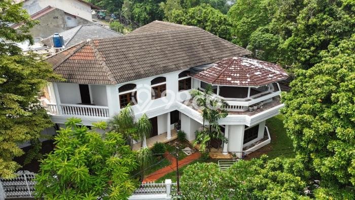 Hunian Super Elit dengan Akses Paling Strategis di Cinere, Jakarta Selatan Hunian Super Elit dengan Akses Paling Strategis di Cinere, Jakarta Selatan