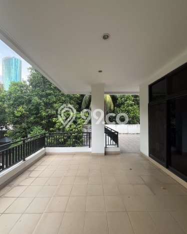 Ready to Use! Premium House LT 540m2 Desain Modern di Mega Kuningan Ready to Use! Premium House LT 540m2 Desain Modern di Mega Kuningan