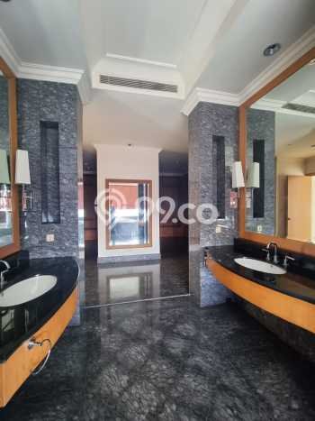 Dijual Apartemen Prestisius di Mega Kuningan 5 Kamar & 5 Kamar Mandi Dijual Apartemen Prestisius di Mega Kuningan 5 Kamar & 5 Kamar Mandi