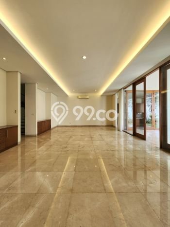 Rumah Disewakan Jakarta Selatan LT 630m2 LB 550m2 Kawasan Kemang Rumah Disewakan Jakarta Selatan LT 630m2 LB 550m2 Kawasan Kemang