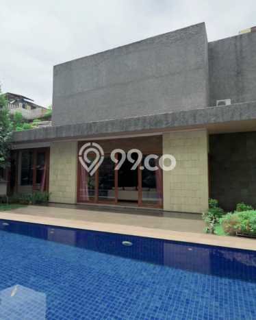 Ready to Use! Luxury House LT 695m2 Desain Elegan di TB Simatupang Ready to Use! Luxury House LT 695m2 Desain Elegan di TB Simatupang